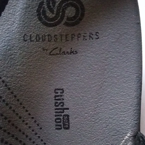 Clarks Black Double-Band Slingback Sandals - Picture 2 of 10